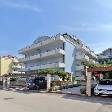 Apartmán In Blue House With Umag